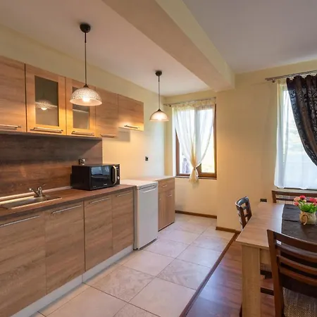 Family Hotel 3*